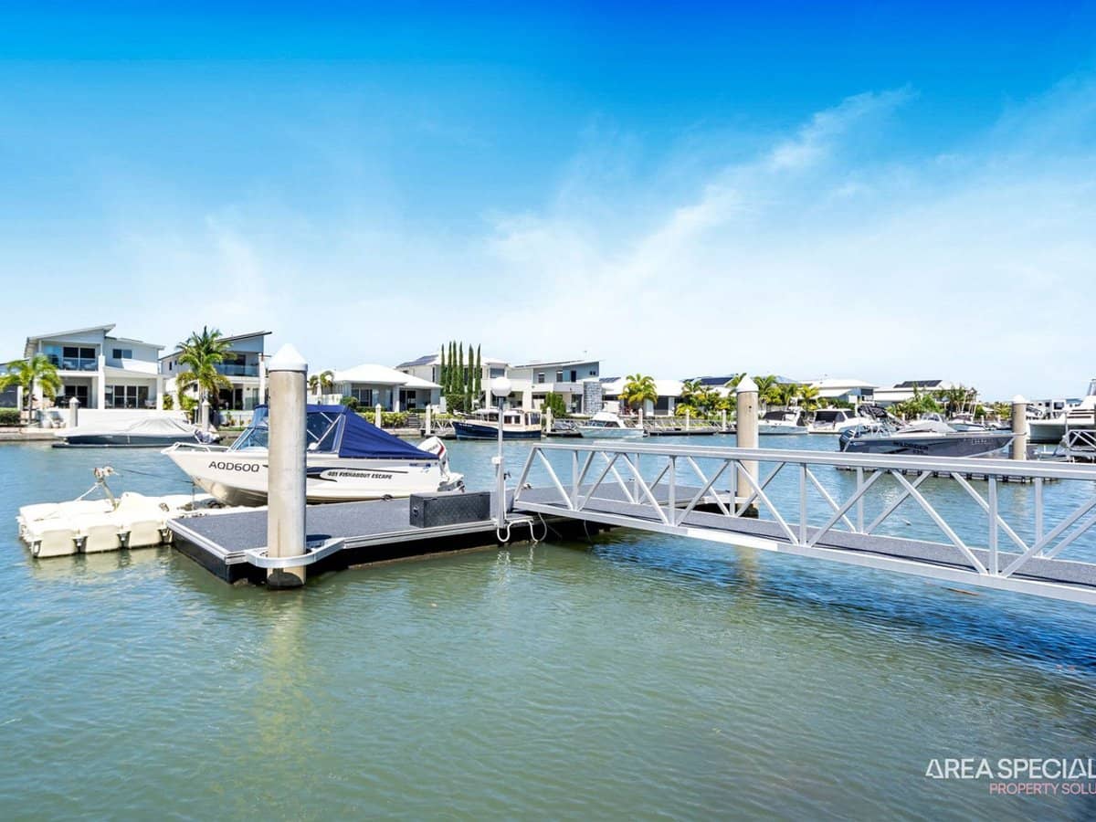 10 Sundown Place, Jacobs Well - Thumbnail 28