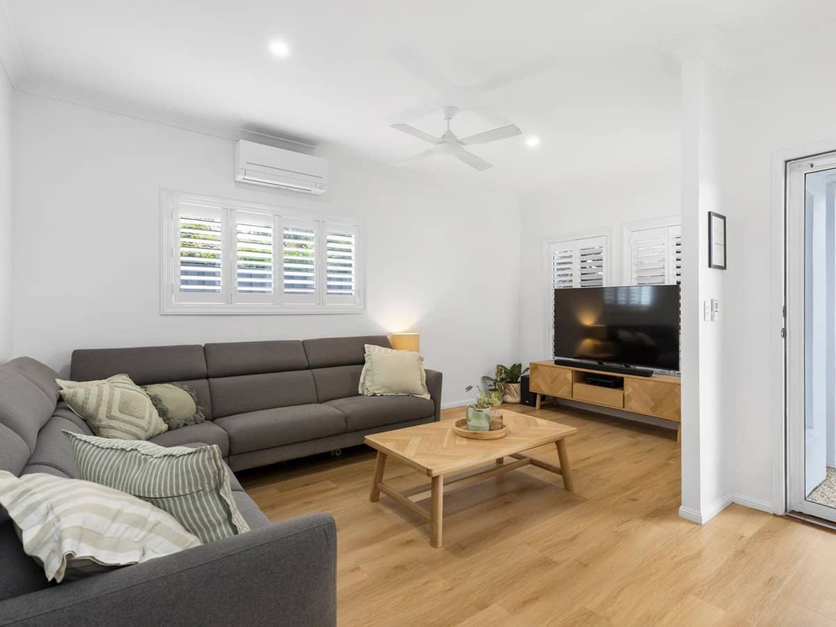 38 Palma Cr, VARSITY LAKES - Thumbnail 3