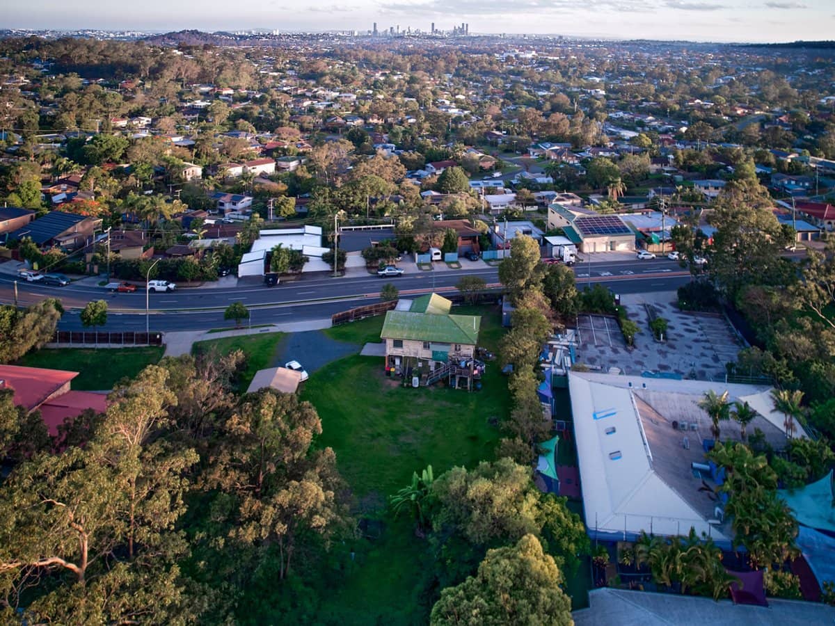 1033 South Pine Road, EVERTON HILLS - Thumbnail 3