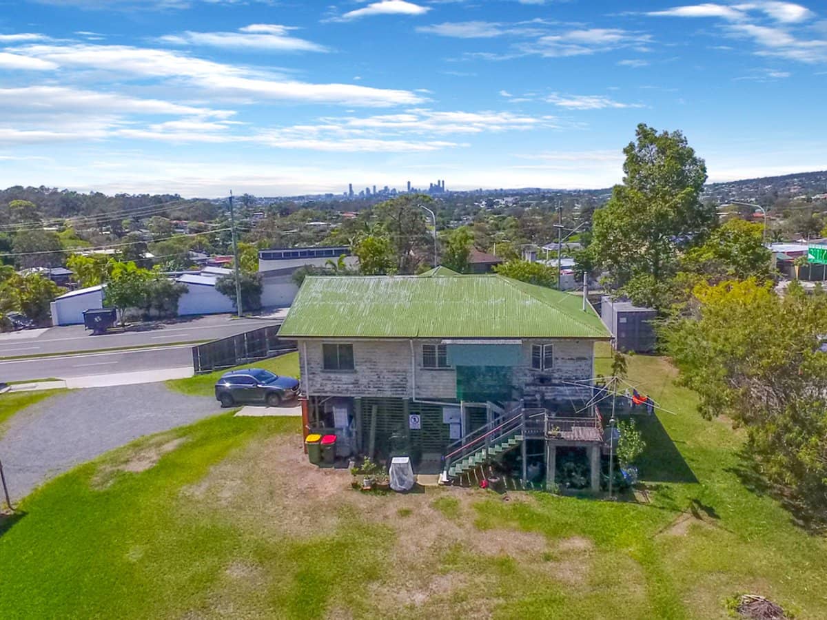 1033 South Pine Road, EVERTON HILLS - Thumbnail 4