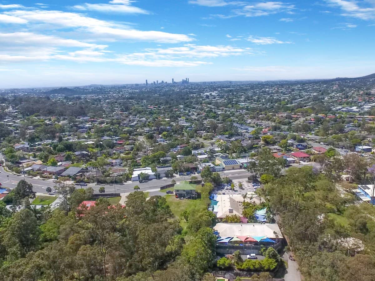 1033 South Pine Road, EVERTON HILLS - Thumbnail 12