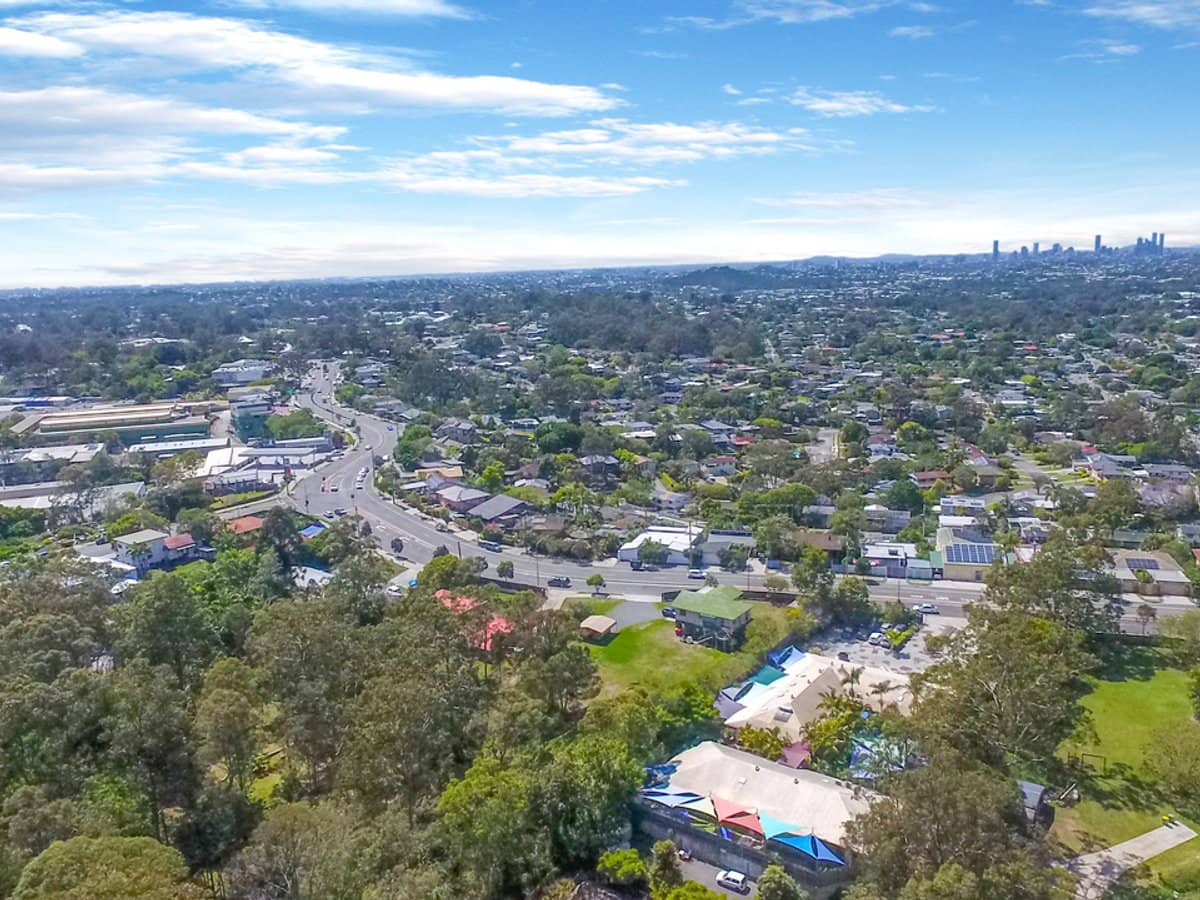 1033 South Pine Road, EVERTON HILLS - Thumbnail 14