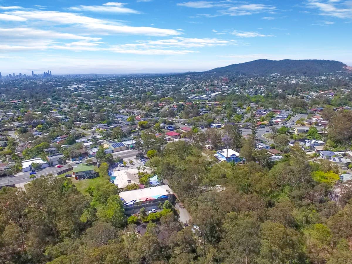 1033 South Pine Road, EVERTON HILLS - Thumbnail 15