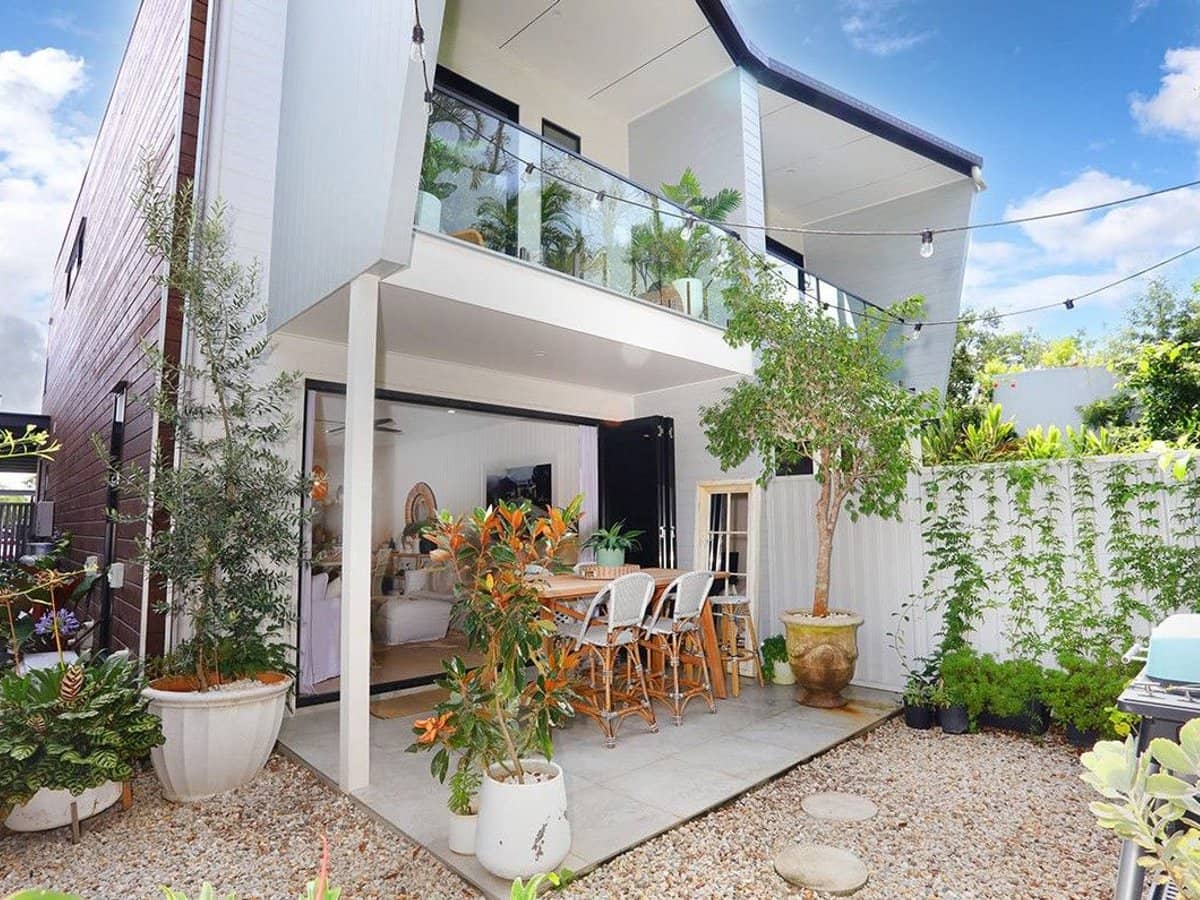 20/74-76 Hillview Parade, ASHMORE - Thumbnail 3