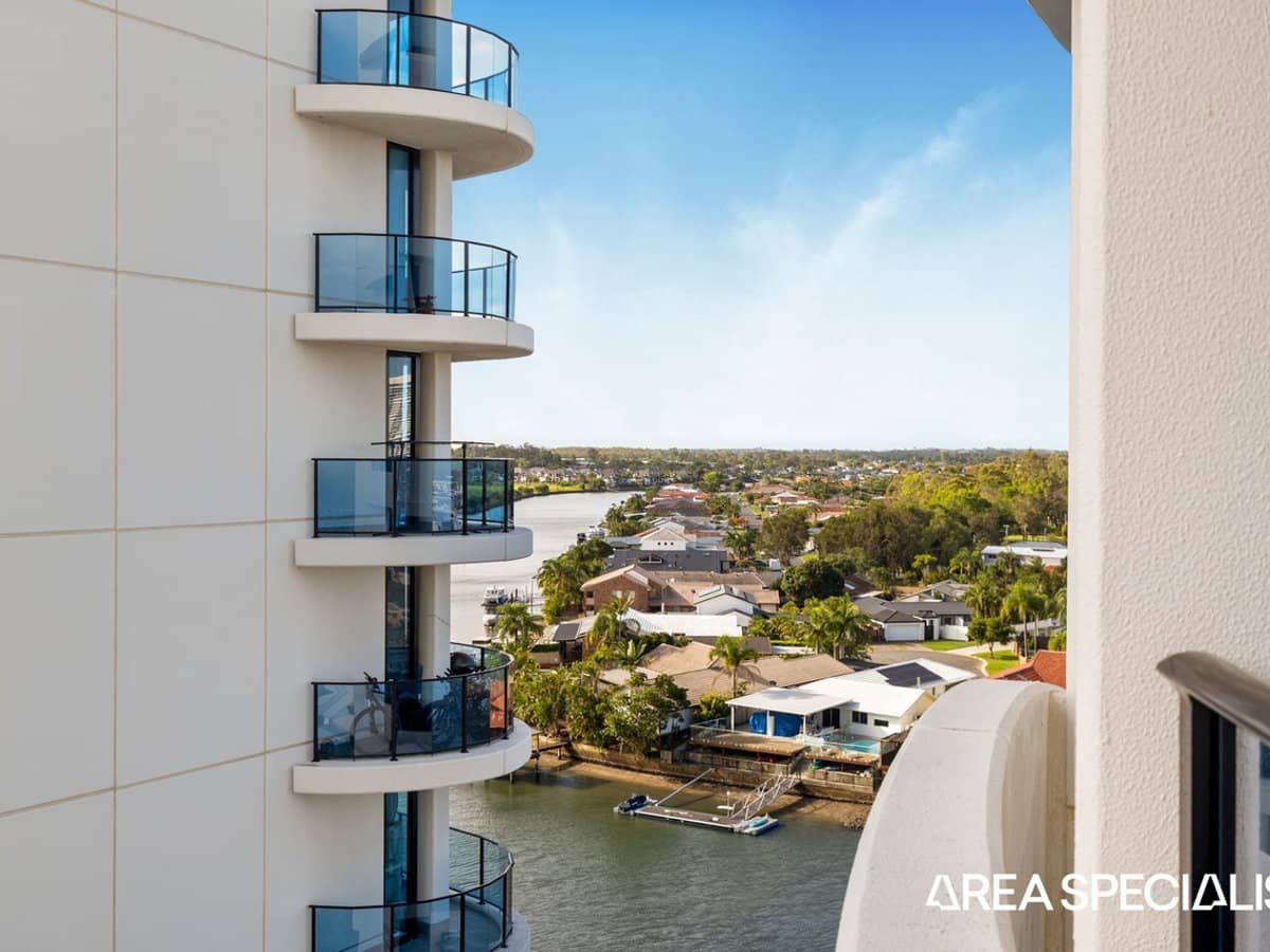 5 Harbour Side Court, Biggera Waters - Thumbnail 1