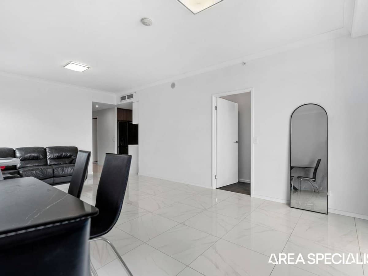 5 Harbour Side Court, Biggera Waters - Thumbnail 8