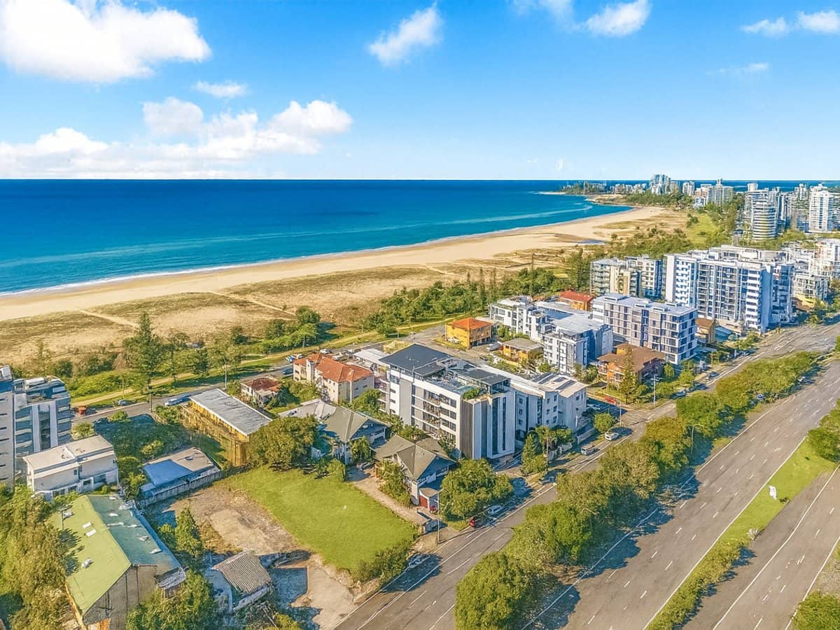 701/73-75 Golden Four Drive, BILINGA - Thumbnail 12