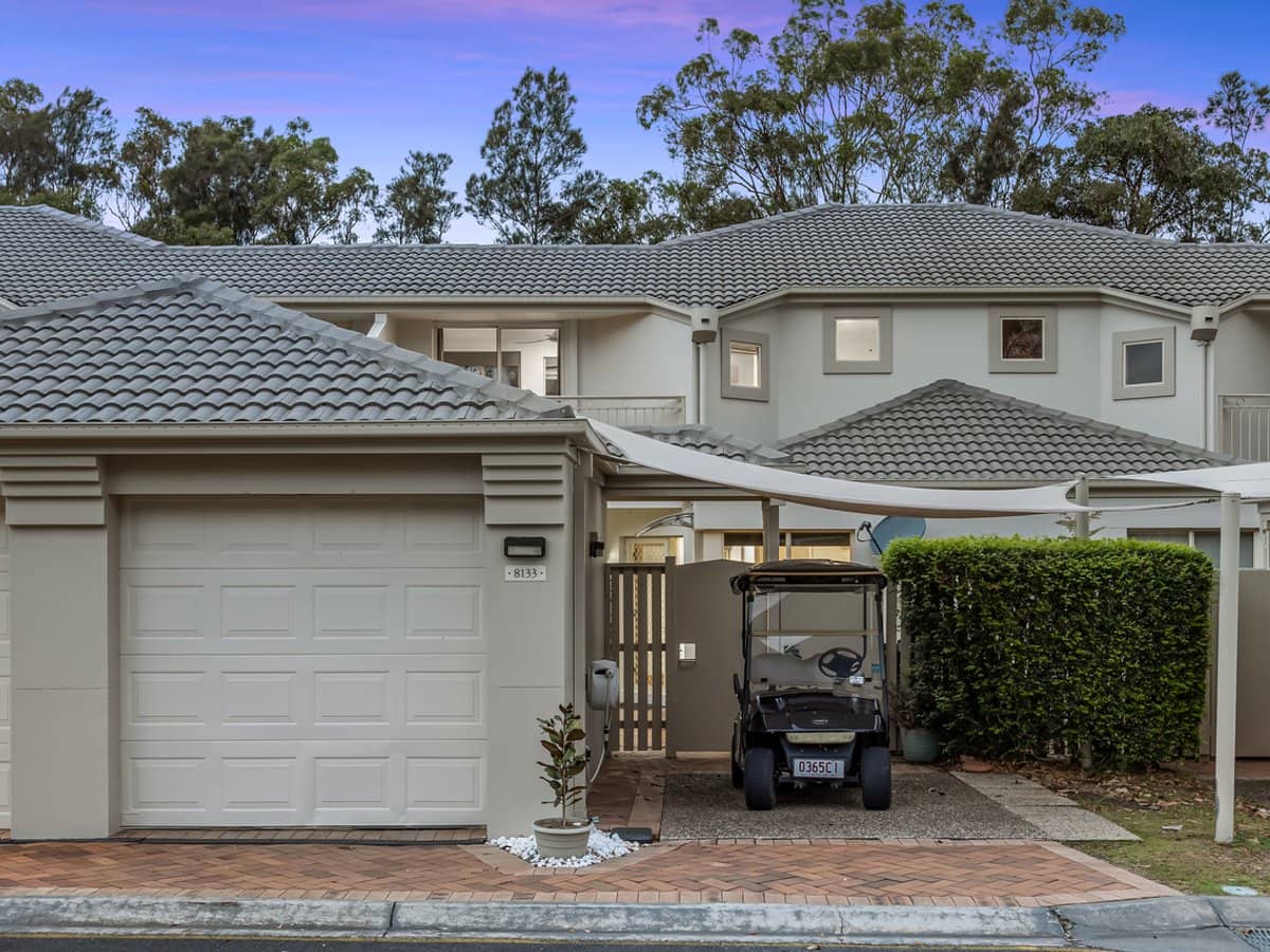 8133 Magnolia Drive West, Hope Island - Thumbnail 3