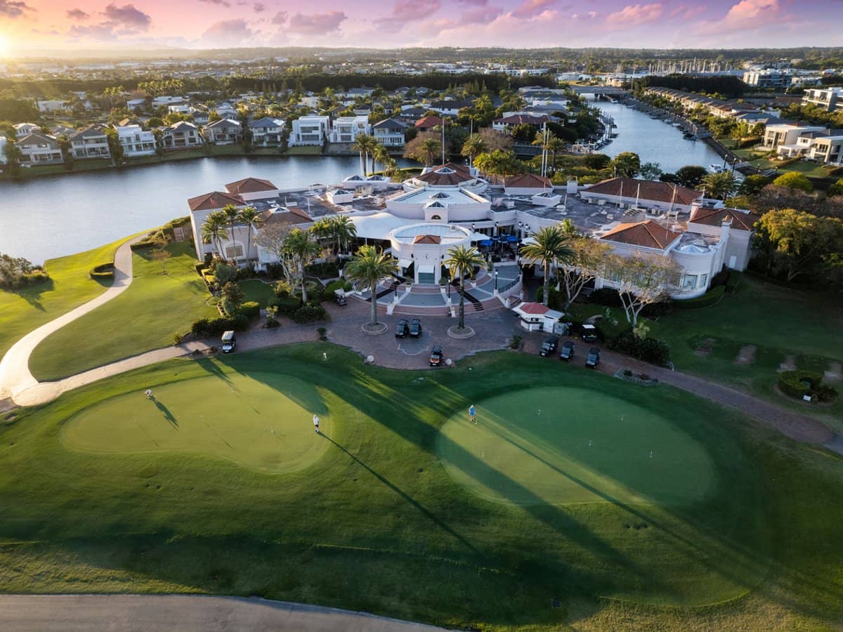 8133 Magnolia Drive West, Hope Island - Thumbnail 27