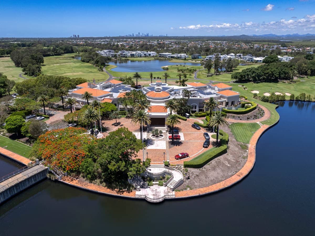 8133 Magnolia Drive West, Hope Island - Thumbnail 28