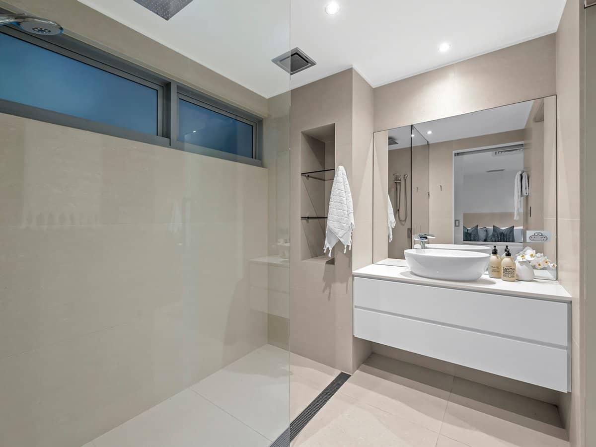 6 Comus Avenue, ASCOT - Thumbnail 35