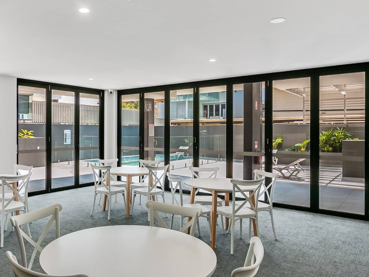 403/73-75 Golden Four Drive, BILINGA - Thumbnail 12