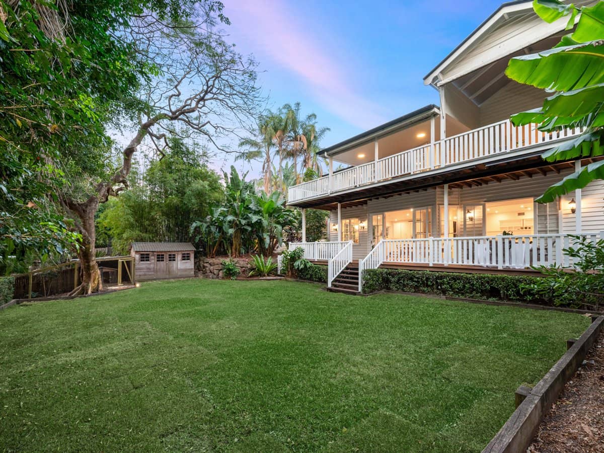 95 Simpsons Road, BARDON - Thumbnail 2