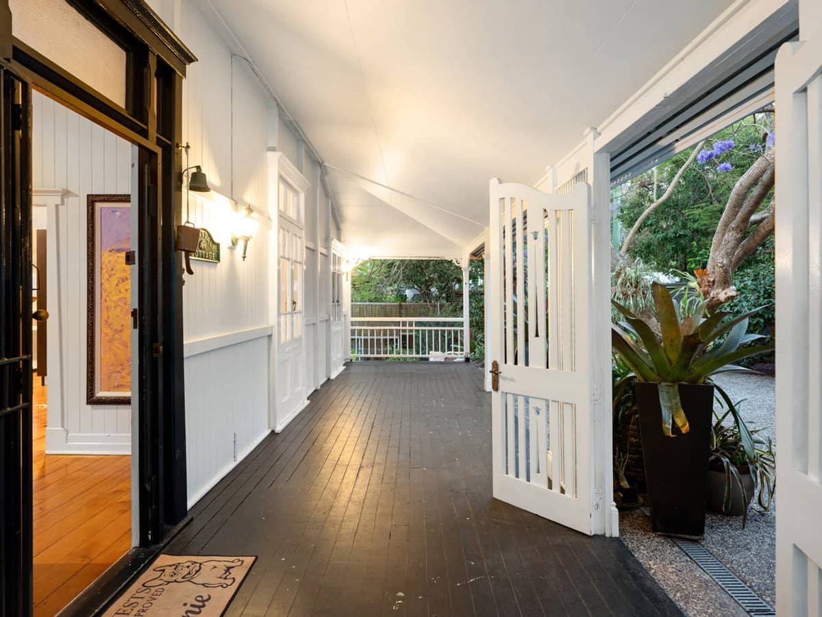 95 Simpsons Road, BARDON - Thumbnail 5