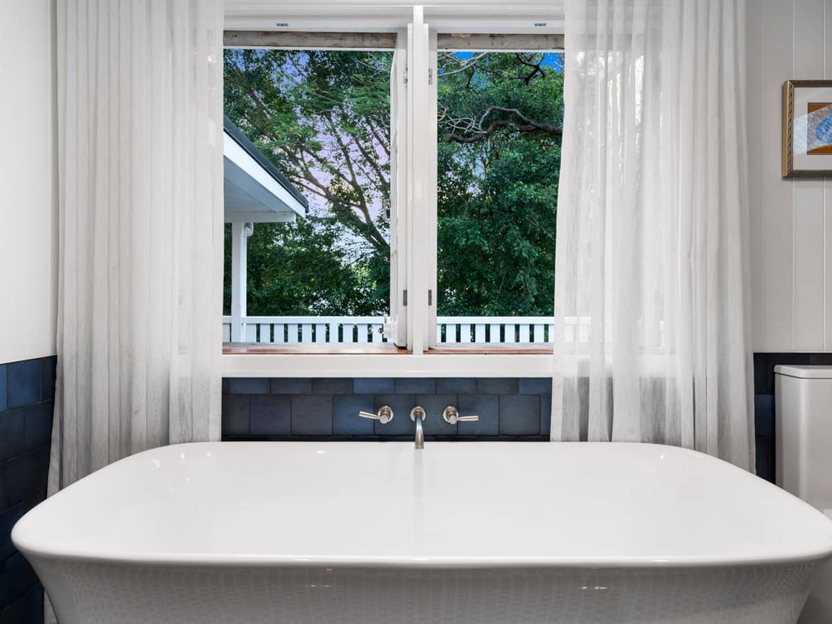 95 Simpsons Road, BARDON - Thumbnail 13