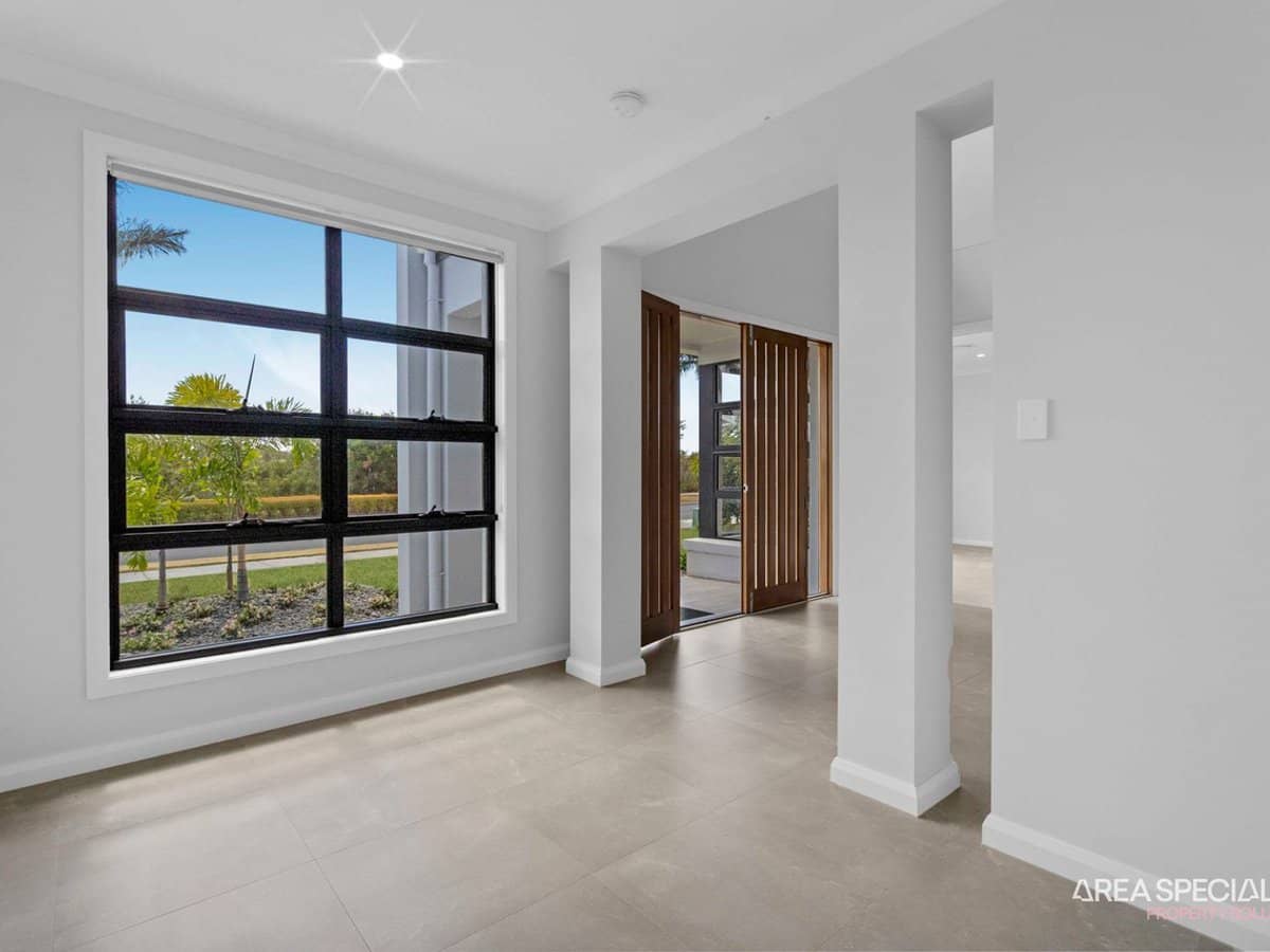 105 Harbour Boulevard, Jacobs Well - Thumbnail 15