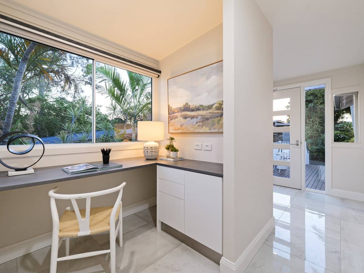 8 Henderson Road, EVERTON HILLS - Thumbnail 19