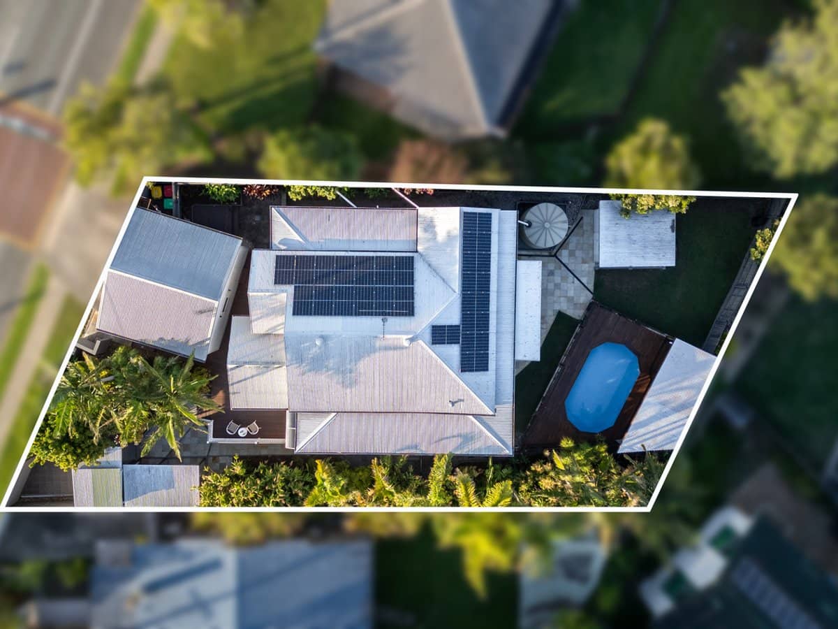 8 Henderson Road, EVERTON HILLS - Thumbnail 29