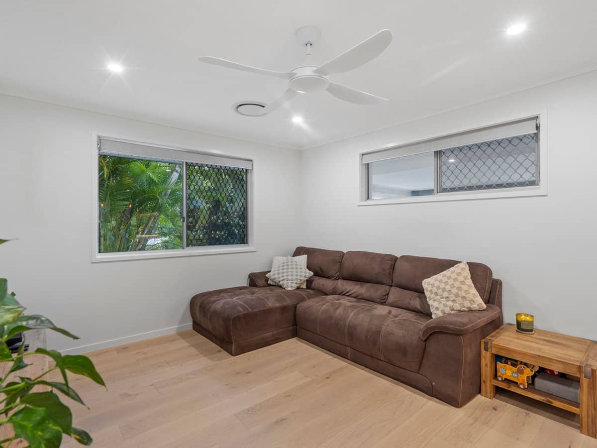 24 Barrine Drive, WORONGARY - Thumbnail 5