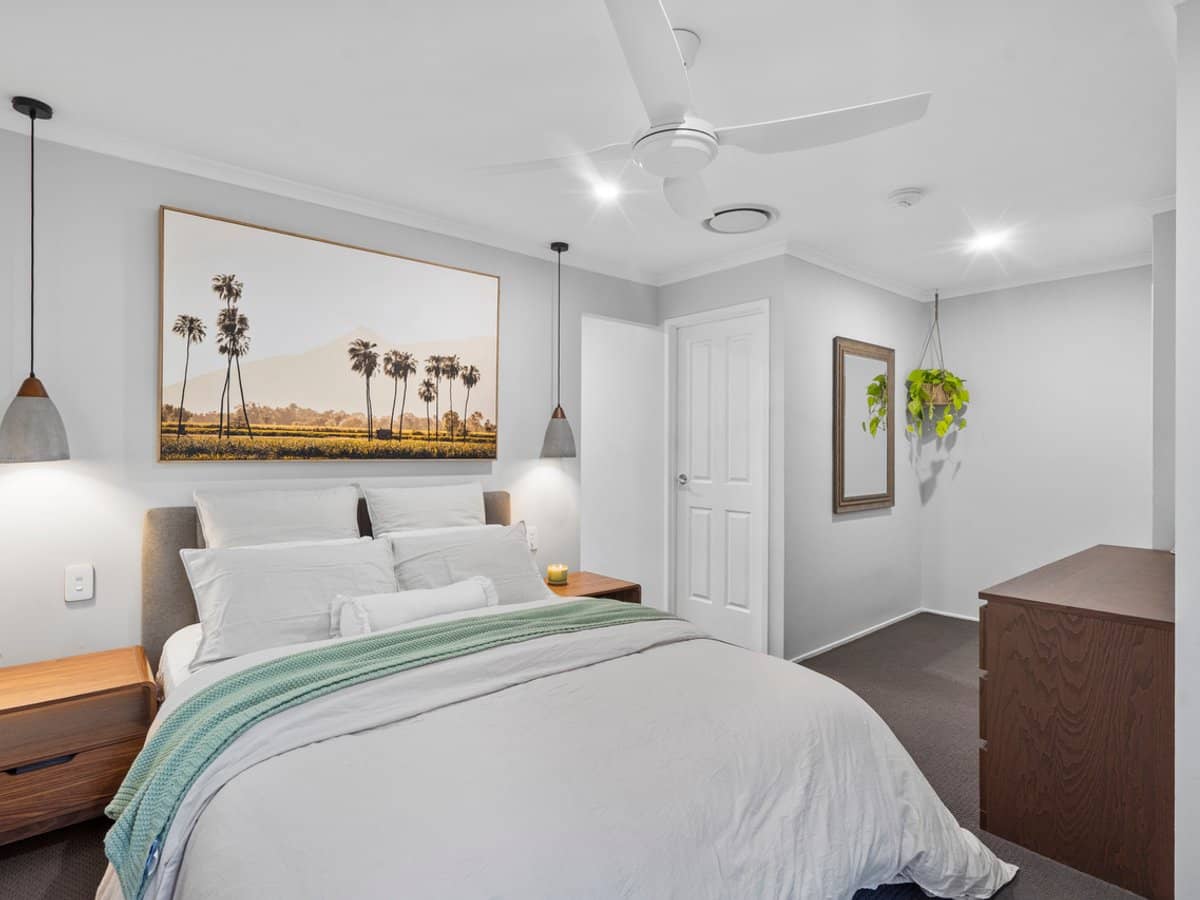 24 Barrine Drive, WORONGARY - Thumbnail 7