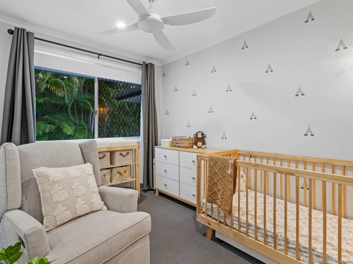 24 Barrine Drive, WORONGARY - Thumbnail 9