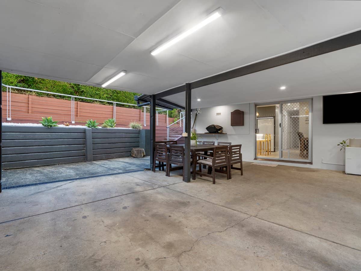 24 Barrine Drive, WORONGARY - Thumbnail 18