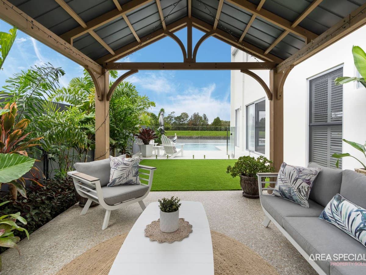 102 Paradise Parade, Jacobs Well - Thumbnail 20