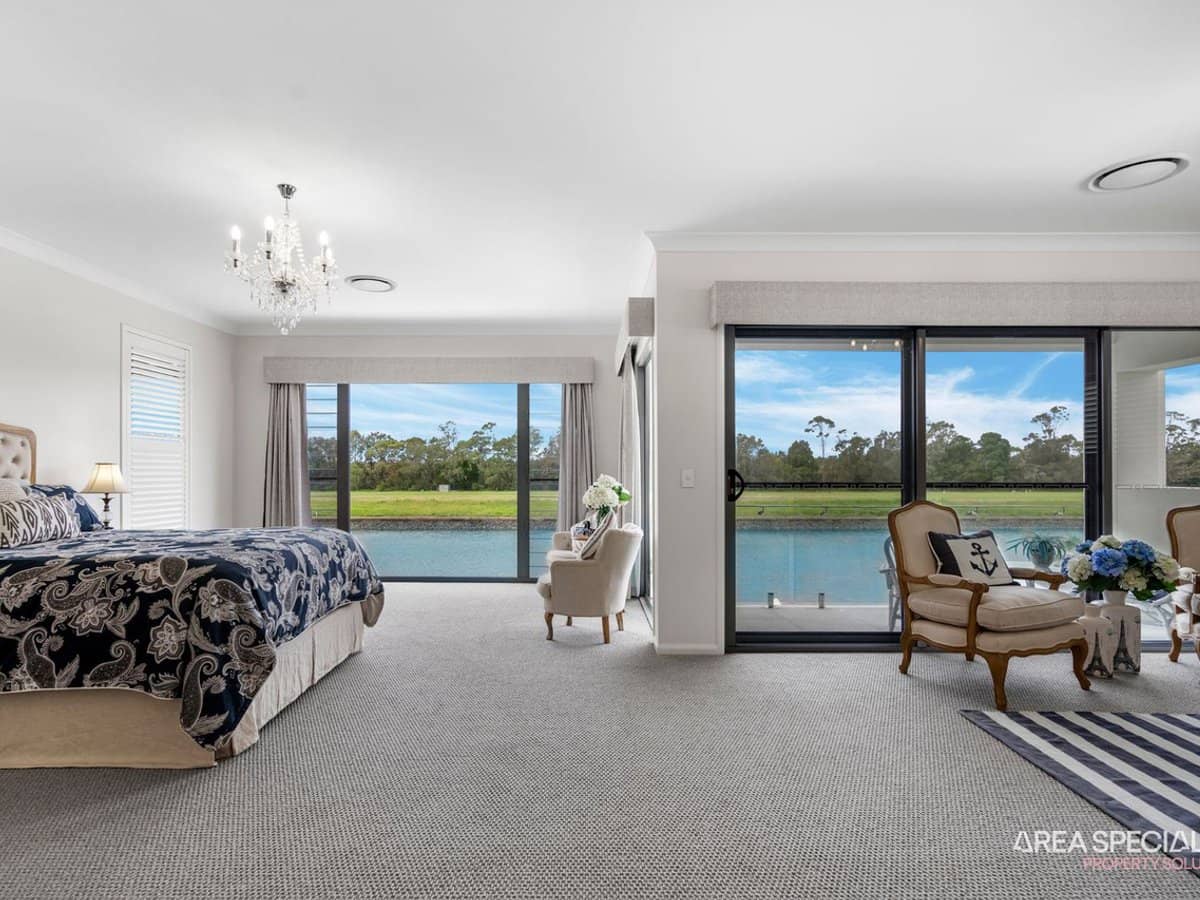 102 Paradise Parade, Jacobs Well - Thumbnail 22