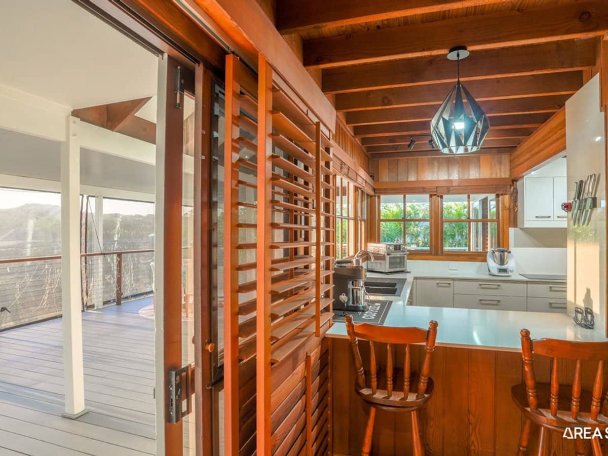 2 Carmel Close, Gilston - Thumbnail 10