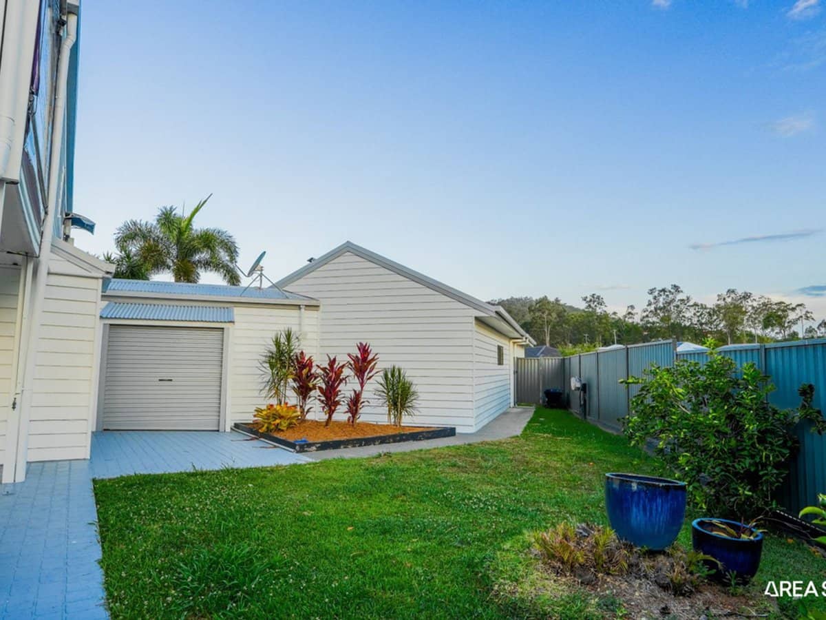 2 Carmel Close, Gilston - Thumbnail 35