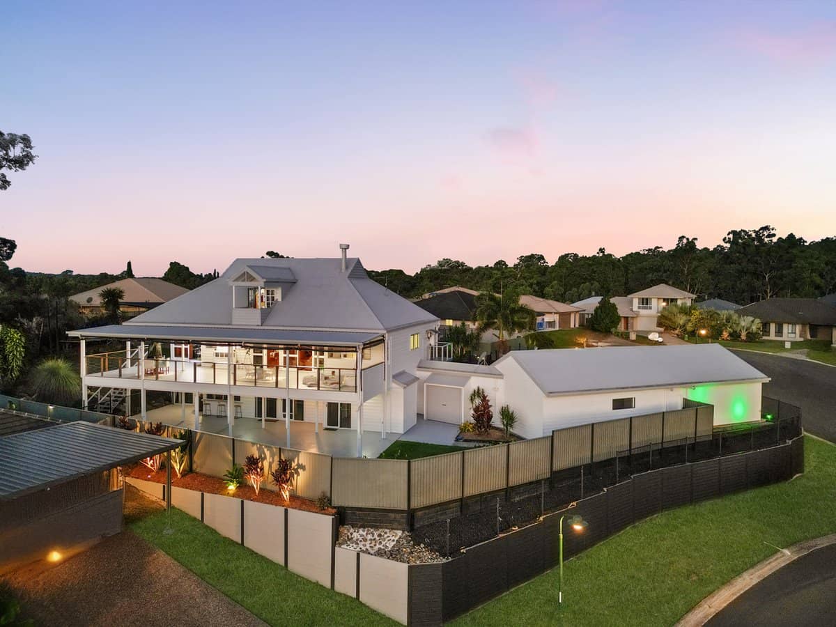 2 Carmel Close, Gilston - Thumbnail 1