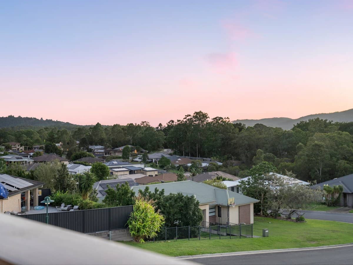 2 Carmel Close, Gilston - Thumbnail 14