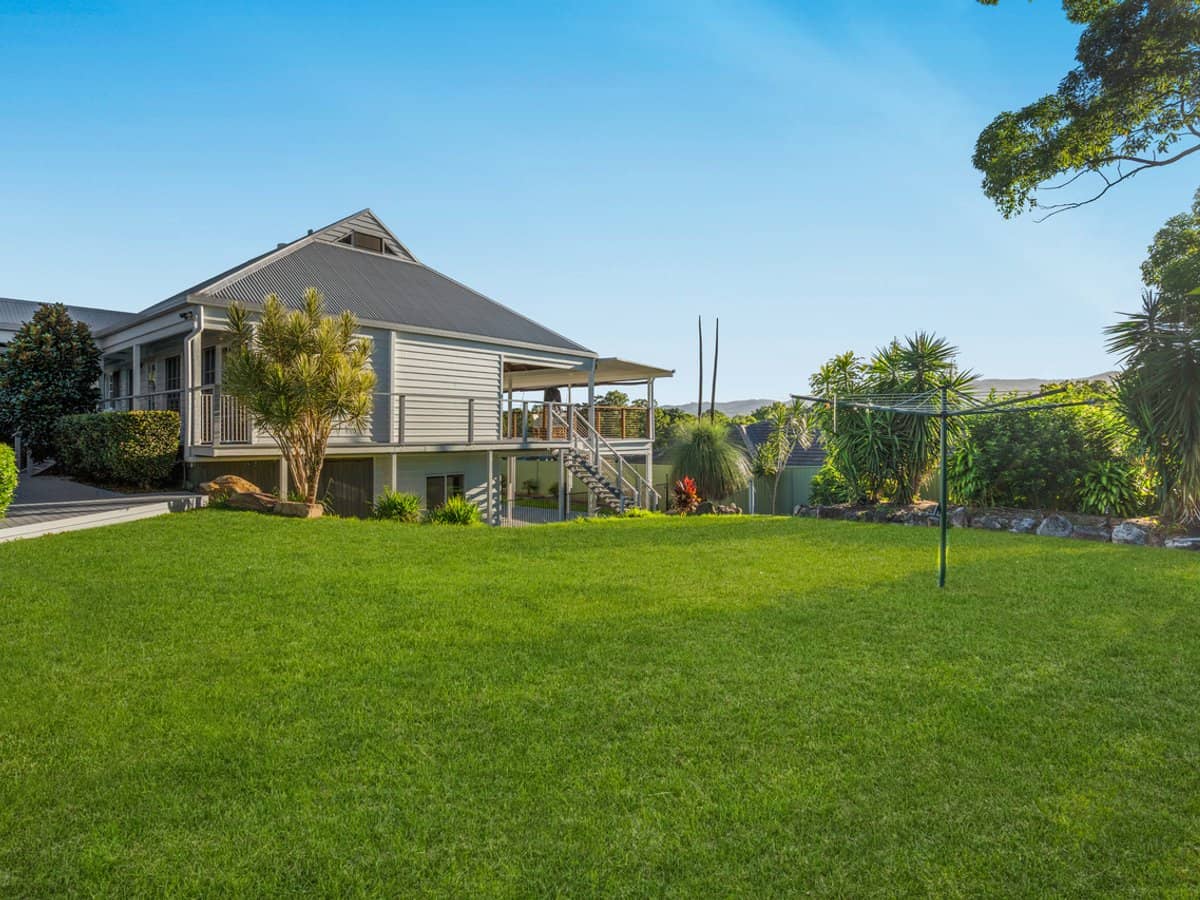 2 Carmel Close, Gilston - Thumbnail 24