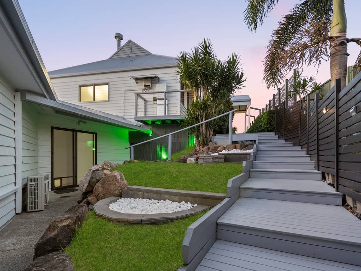 2 Carmel Close, Gilston - Thumbnail 27