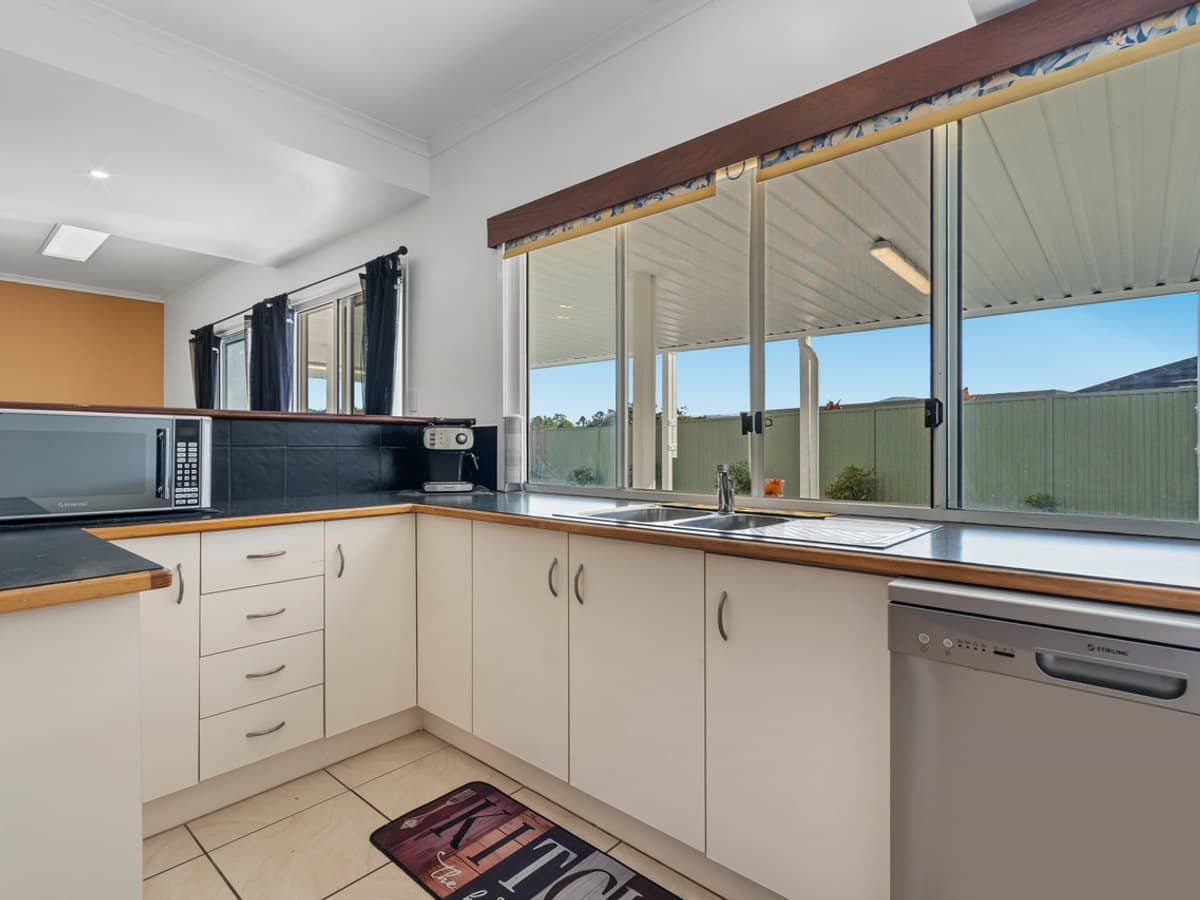 2 Carmel Close, Gilston - Thumbnail 30