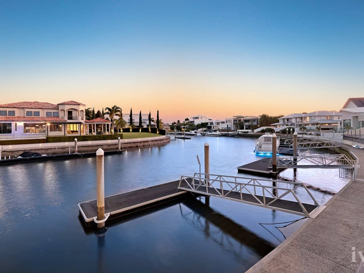 7 Royal Albert Crescent, Sovereign Islands - Thumbnail 32