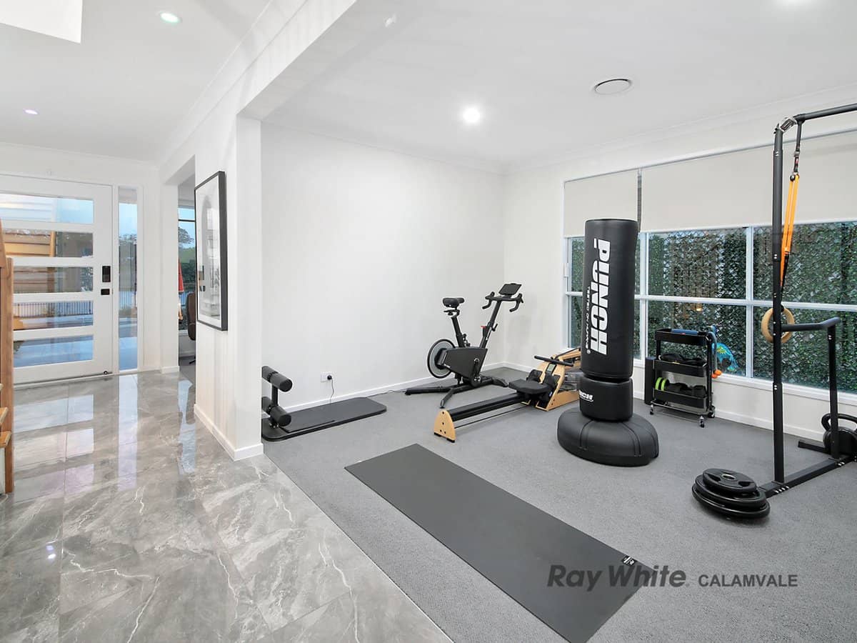 13 Villa Boulevard, NERANG - Thumbnail 3