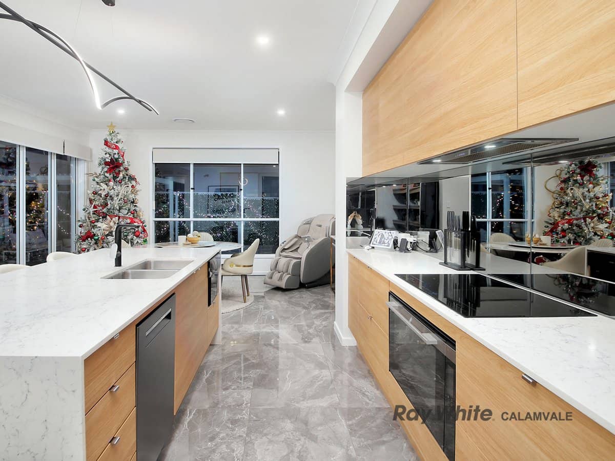 13 Villa Boulevard, NERANG - Thumbnail 5