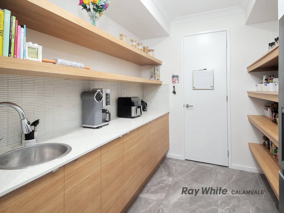 13 Villa Boulevard, NERANG - Thumbnail 7