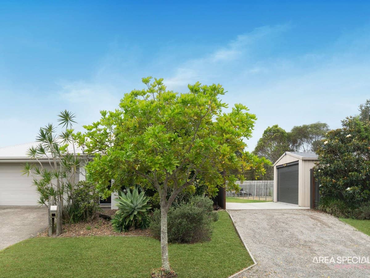 38 Seabright Circuit, Jacobs Well - Thumbnail 1