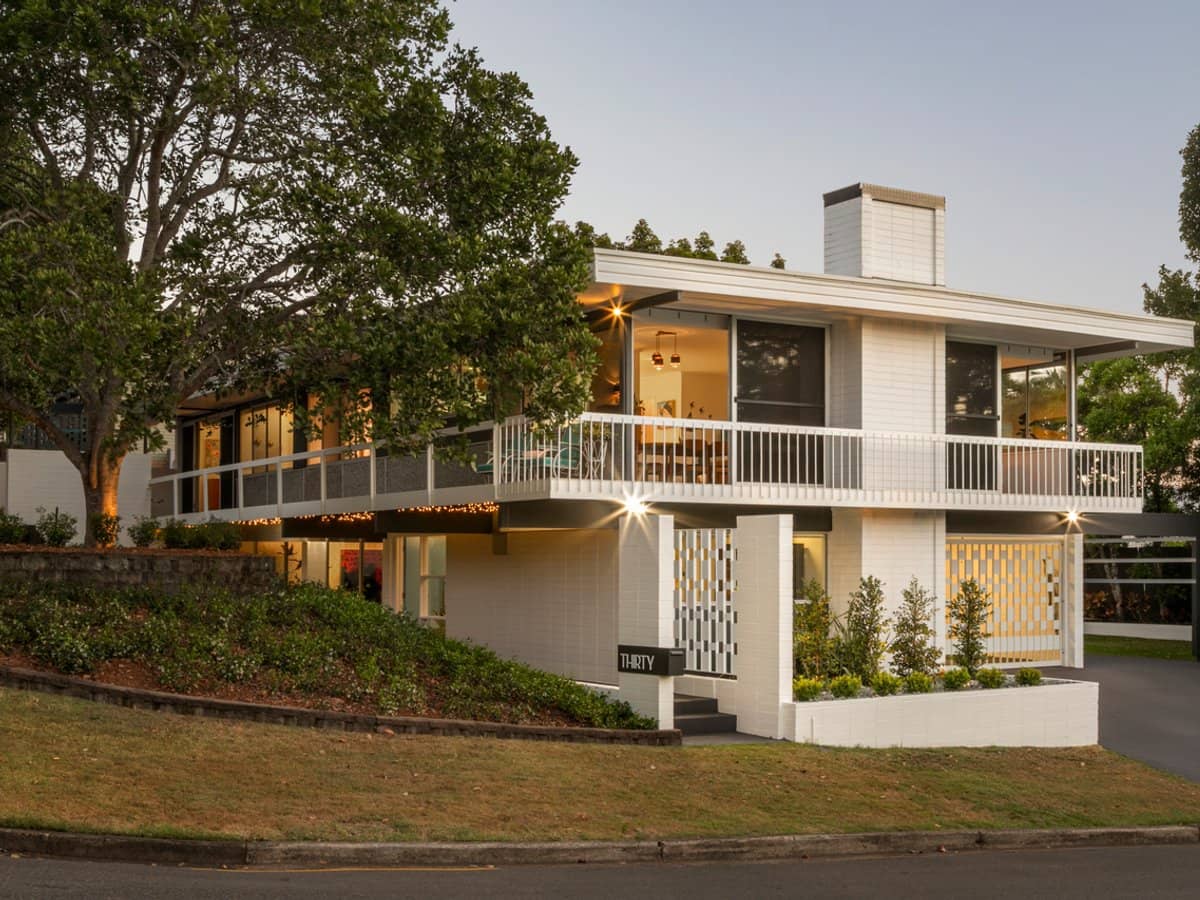 30 Dumbarton Drive, KENMORE - Thumbnail 1