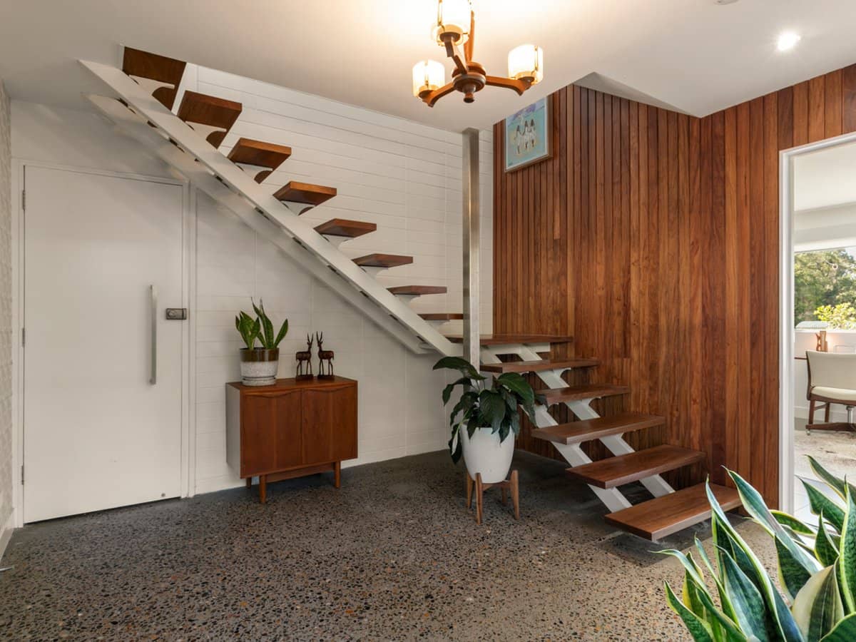 30 Dumbarton Drive, KENMORE - Thumbnail 4