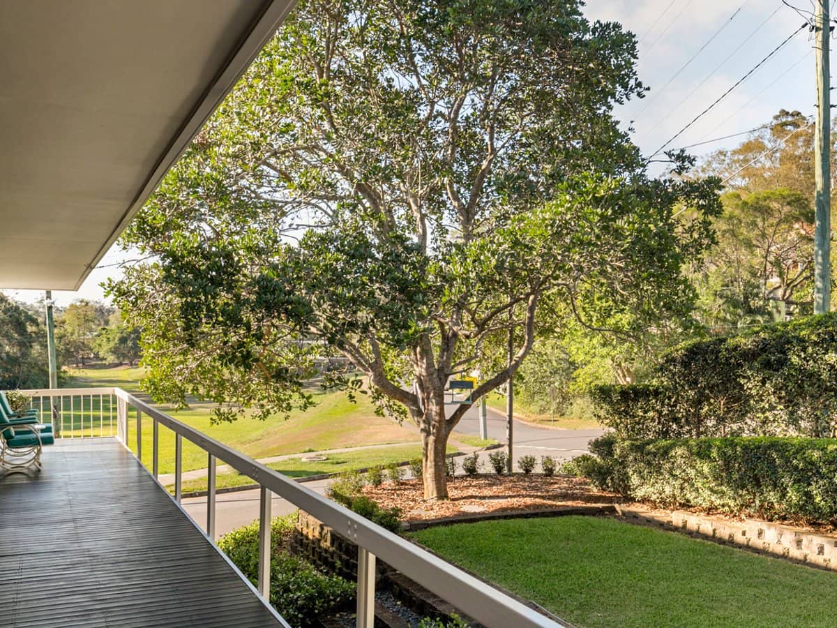 30 Dumbarton Drive, KENMORE - Thumbnail 24