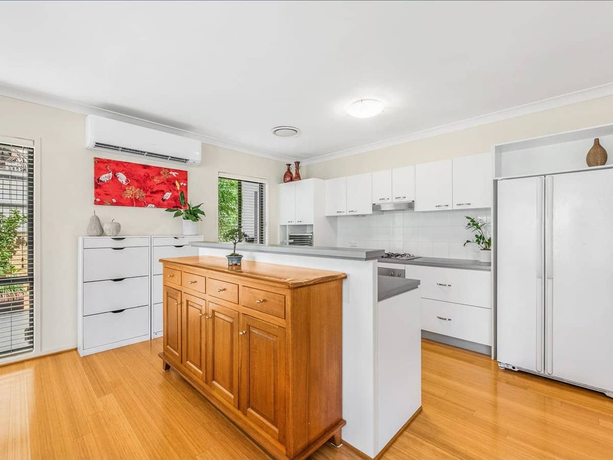 7 Greenway Circuit, MOUNT OMMANEY - Thumbnail 7