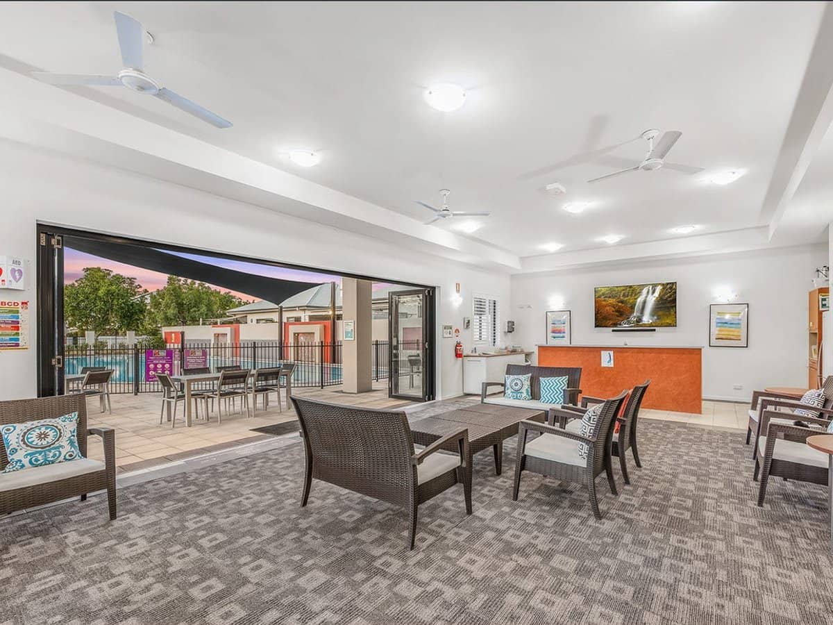 7 Greenway Circuit, MOUNT OMMANEY - Thumbnail 13