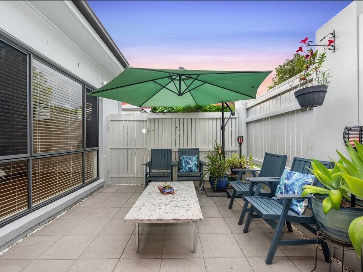 7 Greenway Circuit, MOUNT OMMANEY - Thumbnail 25