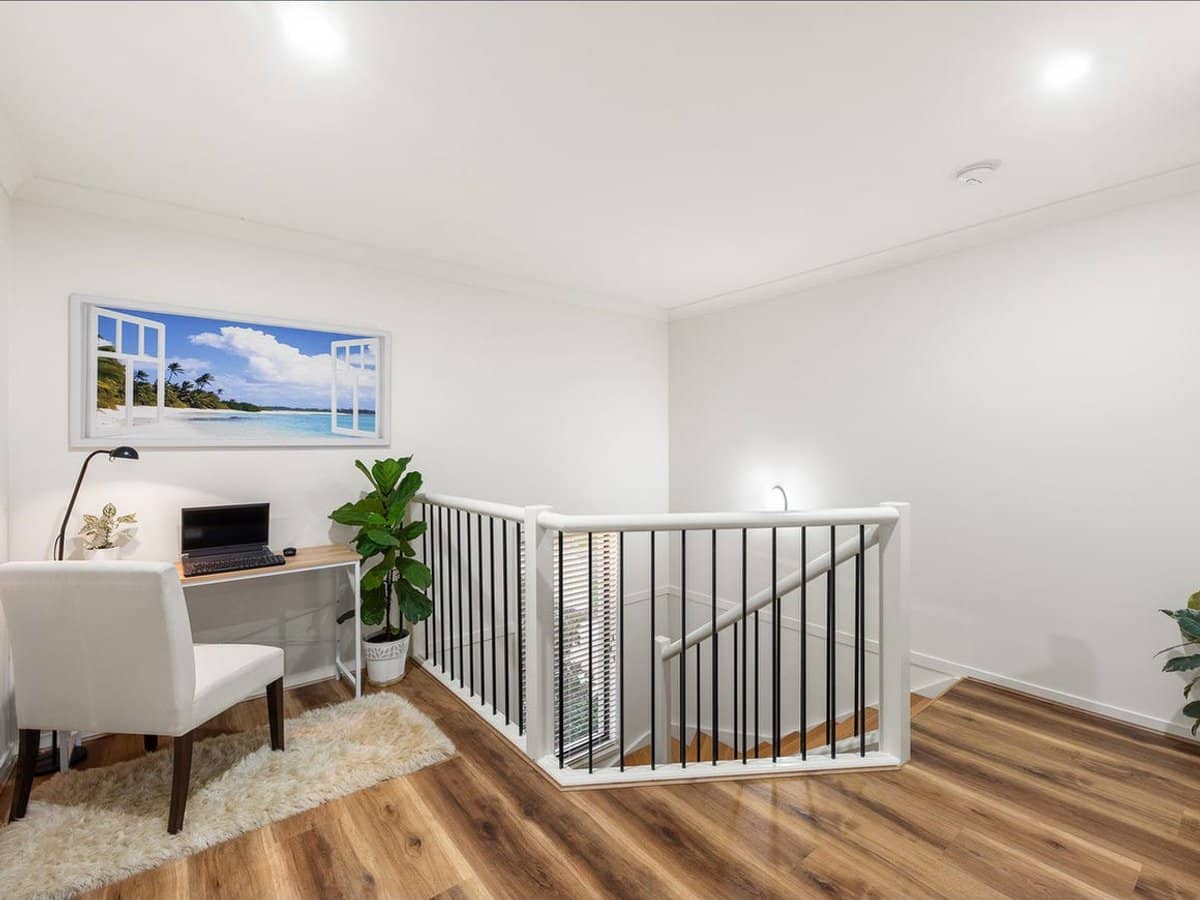 7 Greenway Circuit, MOUNT OMMANEY - Thumbnail 31