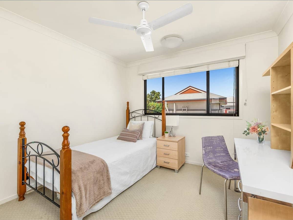 7 Greenway Circuit, MOUNT OMMANEY - Thumbnail 32