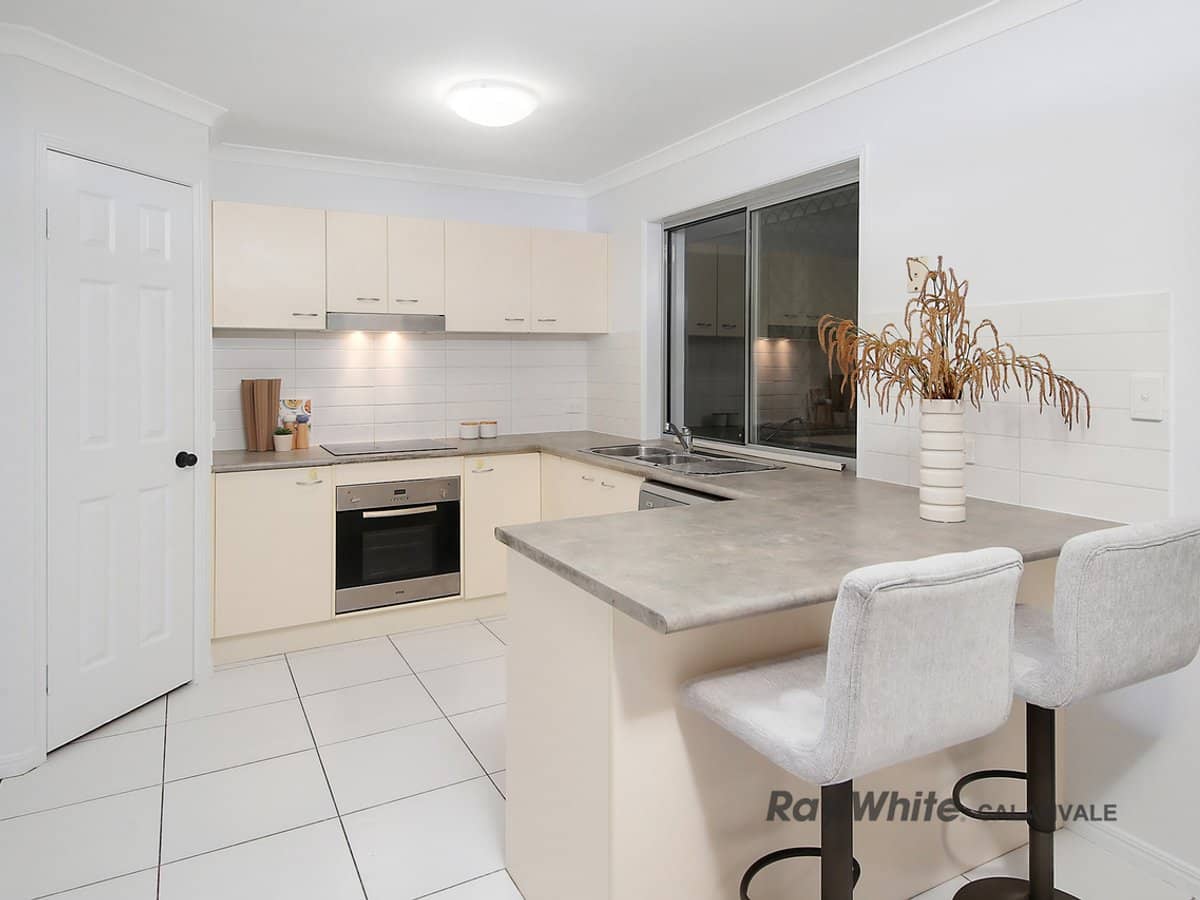 33 Michigan Crescent, PARKINSON - Thumbnail 8