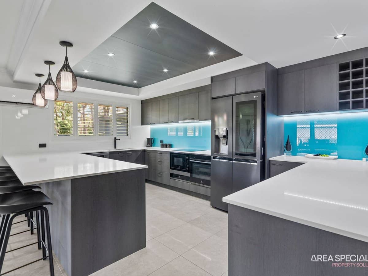 52 Pelican Parade, Jacobs Well - Thumbnail 7